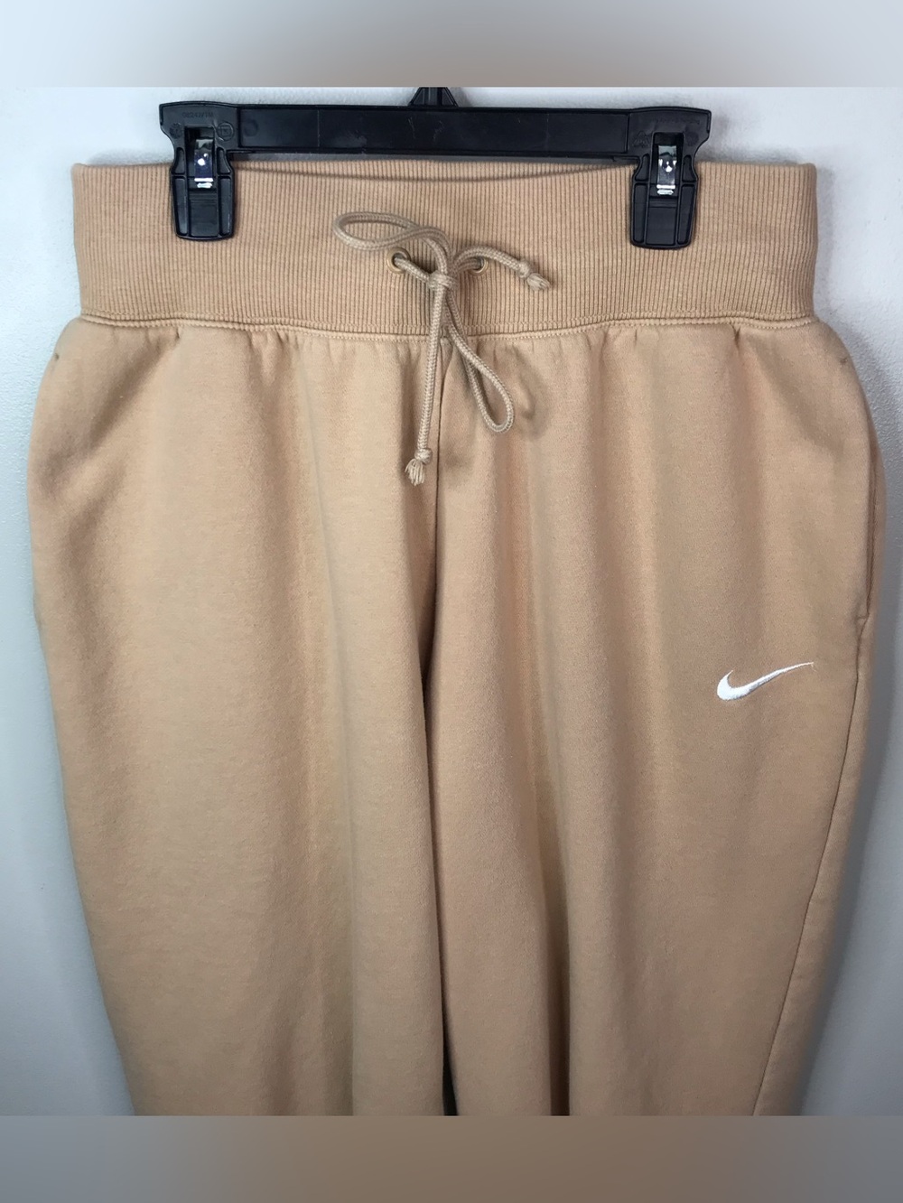 Nike Tan Jogger Sweatpants with White Embroidered Swoosh Sz Small - Picture 3 of 7